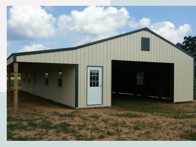 Строительство конюшен в Сатке