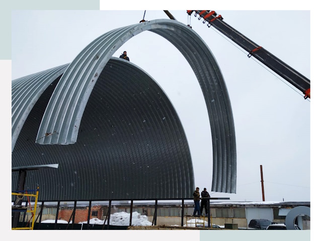 Полукруглые ангары в Сатке